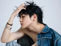 THE RAMPAGE吉野北人の“素肌にデニム”＆美しい横顔ショットに「かっこいいとかの次元じゃない」と感嘆の声