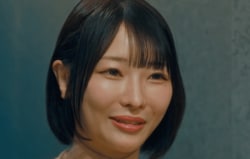 1年で100人と婚活したバツイチ32歳美女、体のラインが露わなニットワンピ姿で経営者男性に直球アピール「私といたら人生楽しくなる」