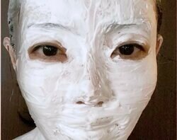 “肌だけで月50万円課金”46歳美魔女「25歳くらいの時にニキビだらけになって…」肌管理を始めたきっかけを告白