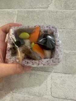  ギャル曽根、静岡県で購入した面白いおむすびを公開「おかずもご飯も一緒に食べられる」 