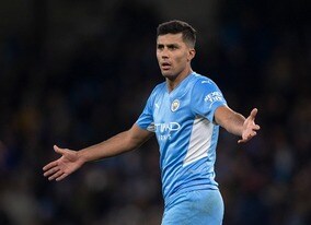 日本は世界No.1&No.2の“6番”をどう抑えるか　現世界最高の守備的MFトップ2に入る実力者