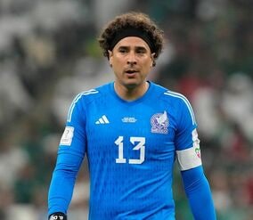 W杯でレバンドフスキのPKを止めたメキシコの守護神オチョア、セリエAのサレルニターナに移籍へ