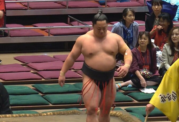 “細マッチョ”なイケメン力士、“ゴリマッチョ”な男前力士に完勝！ 劇的結末に館内騒然 5枚目
