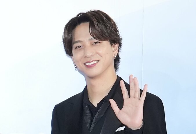 【写真・画像】「登場がかっこいい！」timeleszが授賞式『ASEA』で力強いパフォーマンス披露、場内から大歓声「寺やばい」　1枚目