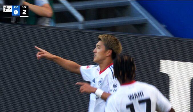 スタジアム騒然！ 堂安律、50m爆速スプリント→完璧ゴール「嗅覚が爆上がり」「ちゃんと走ってるから点が取れる」移籍後初の１試合２得点 5枚目