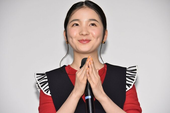 哀川翔の娘・福地桃子、初主演映画で母娘の確執を演じ「お母さんに対する尊敬の念が生まれました」 3枚目