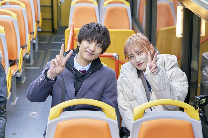 『恋ステ 2021冬Tokyo』ななか×ヒナ×ひまり×みさ×ここインタビュー ここのおばあちゃんはとらい推し！学校で人気のメンバーは？