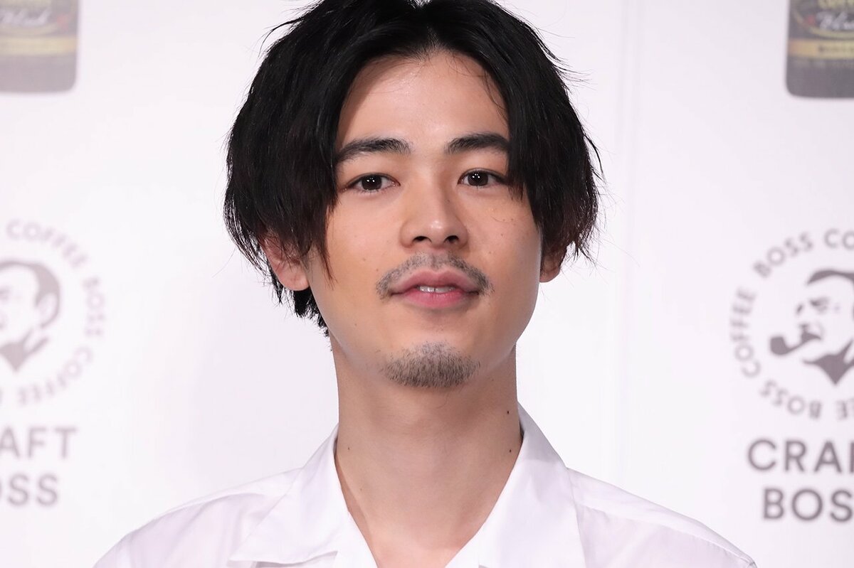 成田 凌 ヒゲ