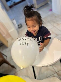  ラミレスの妻、1歳を迎えるもまだ歩けない三男の成長「マイペースなのか」 