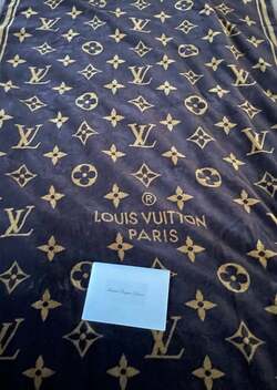  市川團十郎、部屋に届いたルイ・ヴィトンの品「プレゼントらしい」 