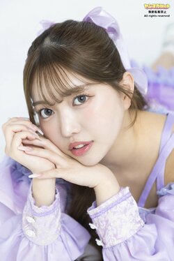 Charm Poche・北村かこ、可愛く元気なカラフル水着と大人っぽいクール水着 「ヤンマガGリーグ！」登場