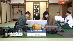 「シンクロしてる」“美しい所作”が話題…藤井聡太王将と永瀬拓矢九段の激戦を陰から支える神社職員に「めちゃくちゃかっこいい」の声