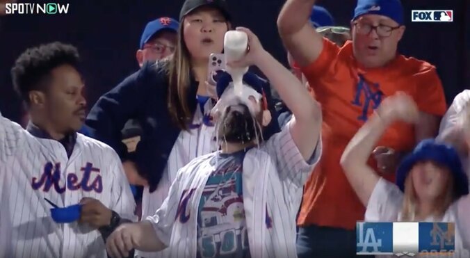 【写真・画像】怖すぎる…！ 最強右腕スキーンズに“打者が異変”「絶望」「なんだこれ」剛速球がズドン… 手も足も出ない“見逃し三振”　1枚目