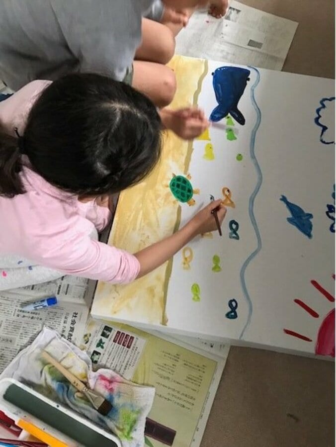 ダイアモンド☆ユカイ、妻が提案した“絵画教室”で子ども達が描いた絵に感激「ありがとう。パパ嬉しいよ」 1枚目