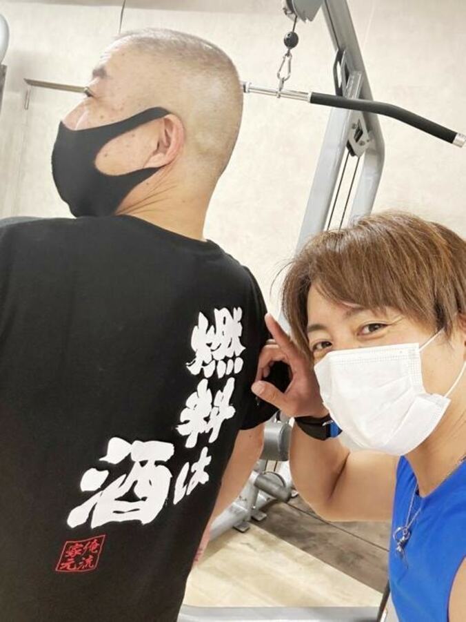  杉浦太陽、最高だった義父のTシャツ「真逆の名言w」  1枚目