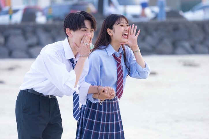 高3モテ女子、片思いの男子とカップル成立で熱烈ハグ「ずっと待っててくれてありがとう、大好きです」『今日好き』チュンムン編最終回