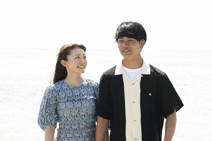 綾瀬はるか似美女、カップル成立で熱いキス「私の事選んでくれてありがとう」『シャッフルアイランド Season2』 