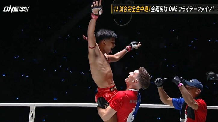 かつてないほど“ぐにゃり”の衝撃KO 「直接、脳を揺らした」現役ファイターも驚きの衝撃決着