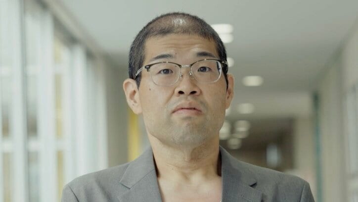 【写真・画像】私服が「人を侮辱」 指摘された38歳子供部屋おじさんが“秘密兵器”で衝撃の生まれ変わり「誰だよお前」　1枚目