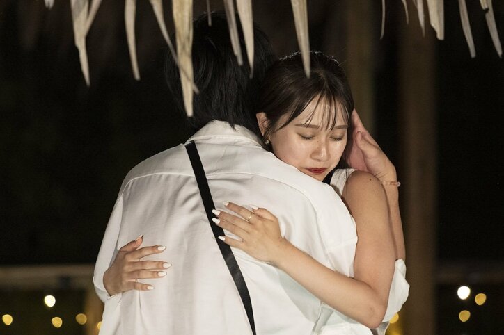 「嫉妬しちゃった」20歳の水着ギャル、他の女と差をつけるためモテ男に積極スキンシップ連発『シャッフルアイランド Season3』#4