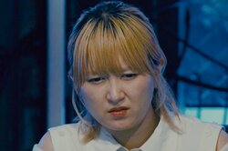 心霊スポットの血痕をAIアプリで映した瞬間…「窓から見てる！」衝撃映像にラランド・サーヤら悲鳴「こっわ…」