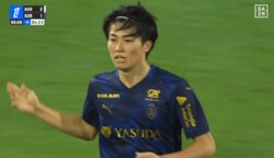 「PSGに来てくれ！」中村敬斗、“日本人初快挙”で現地ファンも魅了！「伊東純也と一緒にプレミアリーグ行きの飛行機に乗せたい」「第一子に名付けたい」