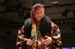 誰も見たことのない“格闘芸術”、誕生の予感！ 佐々木憂流迦、中邑真輔とNOAH元日決戦 二人の“表現者”が日本武道館で激突