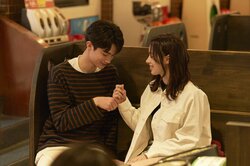 岡田将生似イケメン高校生・えりや、あみとボウリングでハンドシェイク！ゆいP、ツッコミ「全然上手く行ってないのにやってる（笑）」『恋ステ 2021春 Tokyo』#2