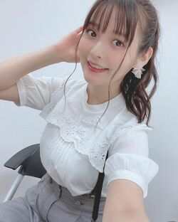 上坂すみれ、ポニテ＆サスペンダーの「かげきしょうじょ!!」特番オフショットに「ウルトラ可愛い」の声
