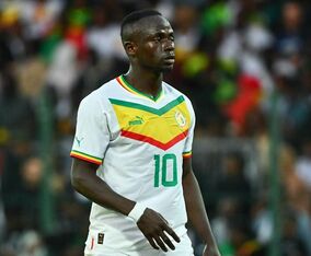 セネガル代表に大打撃！バイエルンFWマネ、W杯欠場を正式発表。登録メンバー入りを果たすも手術で出場断念