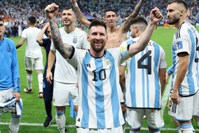 【W杯】メッシの振る舞いに「人間性も一流」の声　PK戦勝利後の“単独行動”に喝采「泣ける」