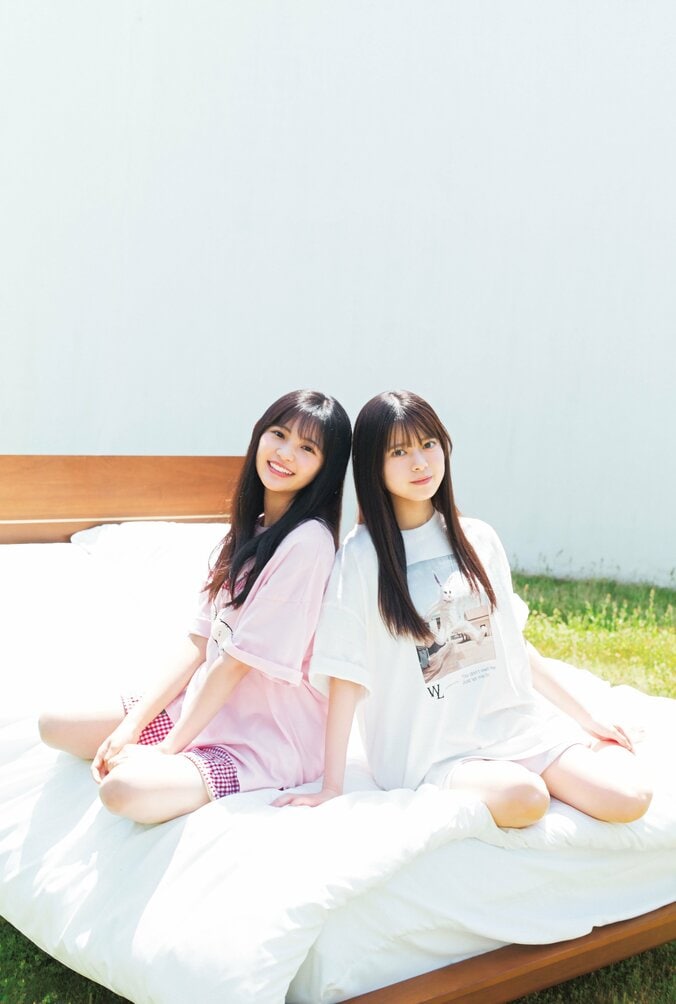 巻末グラビア：上村麗菜（ロージークロニクル）石井泉羽（つばきファクトリー）