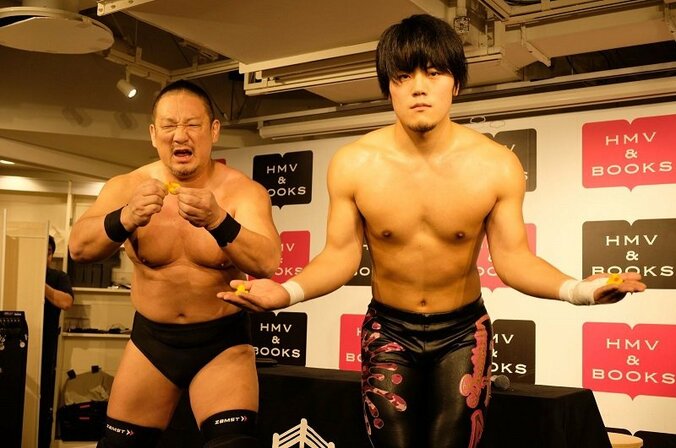 終わらない抗争の行方は！？DDTファン公開会見で「記者会見プロレス」勃発 2枚目