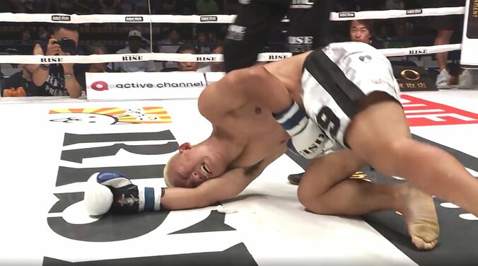 悶絶の三日月KO