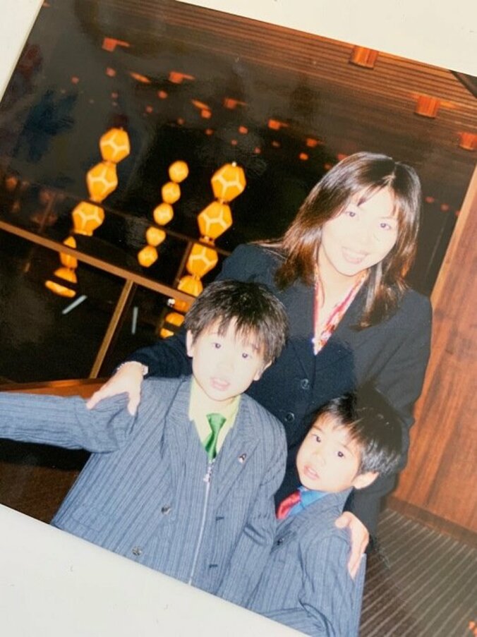 小川菜摘、息子達から届いた母の日のプレゼントに感激「2人共ありがとうね」 1枚目