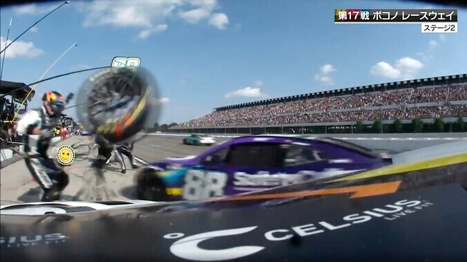 【写真・画像】どの車が発端に？米レースで複数台巻き込むトラブル「皆回ってましたもんね」放送席騒然　1枚目