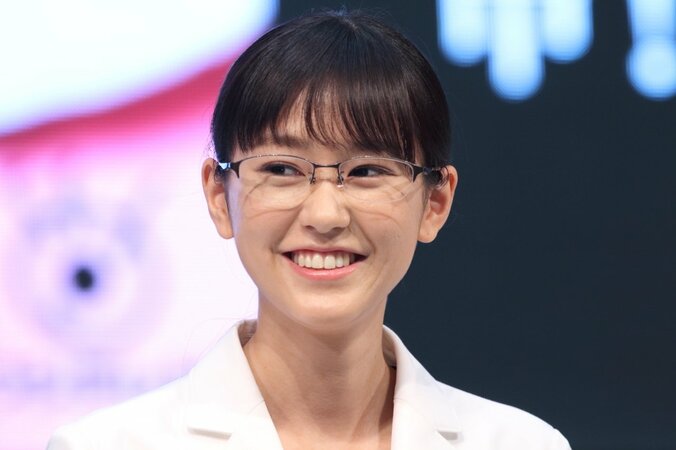 ブルゾンちえみ、地味顔のメイクは「裸を晒してる感じ」 6枚目