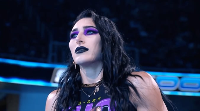 イヨを心配するリア