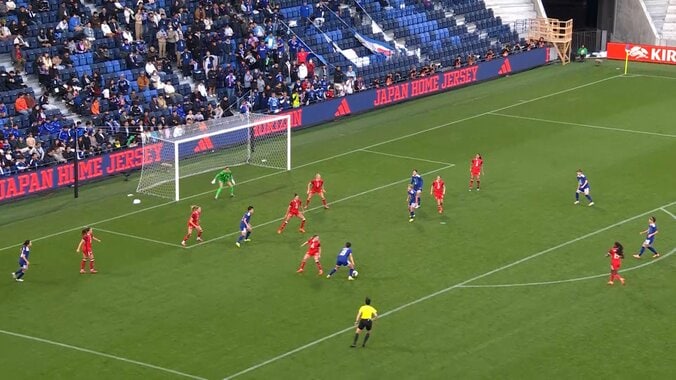 「レベチだ！」なでしこ谷川萌々子の“鋭利すぎるキックフェイント”が「アニメみたいに綺麗」「落ち着きすごい」敵DFを翻弄した瞬間 5枚目