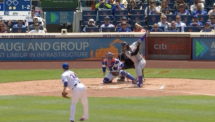 【写真・画像】打者イラッ… なぜ当たらない？ 千賀滉大の“お化けフォーク”が落ちすぎる衝撃シーン 「軌道エグすぎる」「これは打てない」　1枚目