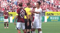 【映像】ショルツ、リスタートで突然転倒!? オ・セフンとの接触に解説・松井大輔も興奮の瞬間 vs浦和