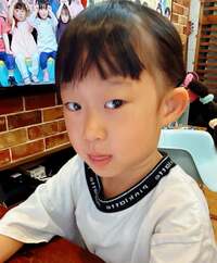 尾形あい『月曜日の大荷物』