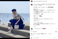 道重さゆみの海をバックにした爽やかなオフショットにファン悶絶「かわいいが渋滞」「プリンセスみたい」