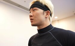 「一体、これ何なんすかね」朝倉未来、思わぬ展開に困惑しきり 用意された“カワイイ履物”にツッコミと笑いも