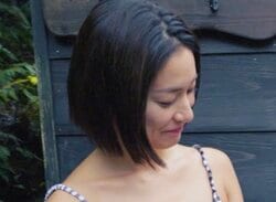 夫が不倫を繰り返し離婚、借金6000万円で破産した美人シンママ、美しい水着姿で元Jリーガーとサウナデート