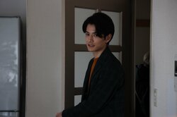 渡邊圭祐、シャワーシーンで肉体美を披露！「あなたの恋人、強奪します。」弁護士見習いの男がイケメンすぎると話題に