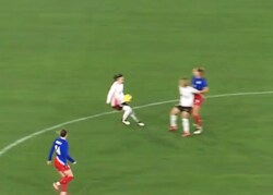 嘘だろ…長谷川唯の“神業トラップ＆タッチ”が衝撃的！「三笘ばり」「やばくない？」「凄すぎて笑える」最強アメリカを手玉に取った“異次元テクニック”の瞬間