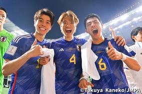 板倉、ハンパないって。めっちゃ仲間に声かけて写真撮らせてくれる。そんなんできひんやん普通【W杯コラム】