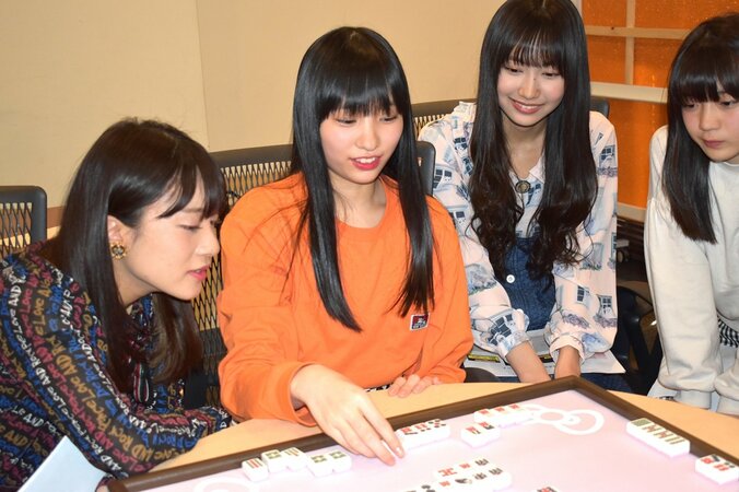 SKE48麻雀クラブ、ついに始動　勉強会に9人出席　部長・須田亜香里「麻雀を知るきっかけの一部になりたい！」 12枚目