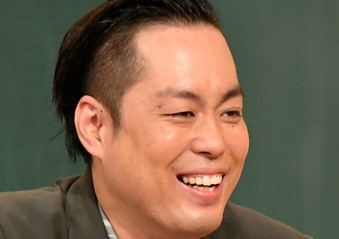 【写真・画像】M-1ファイナリストのキスの仕方に30歳女優がダメ出し「ちゃんと手を首に添えてほしい」　1枚目